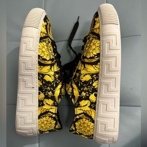 Versace Sneakers La Greca Baracco Canvas Sneakers NWB